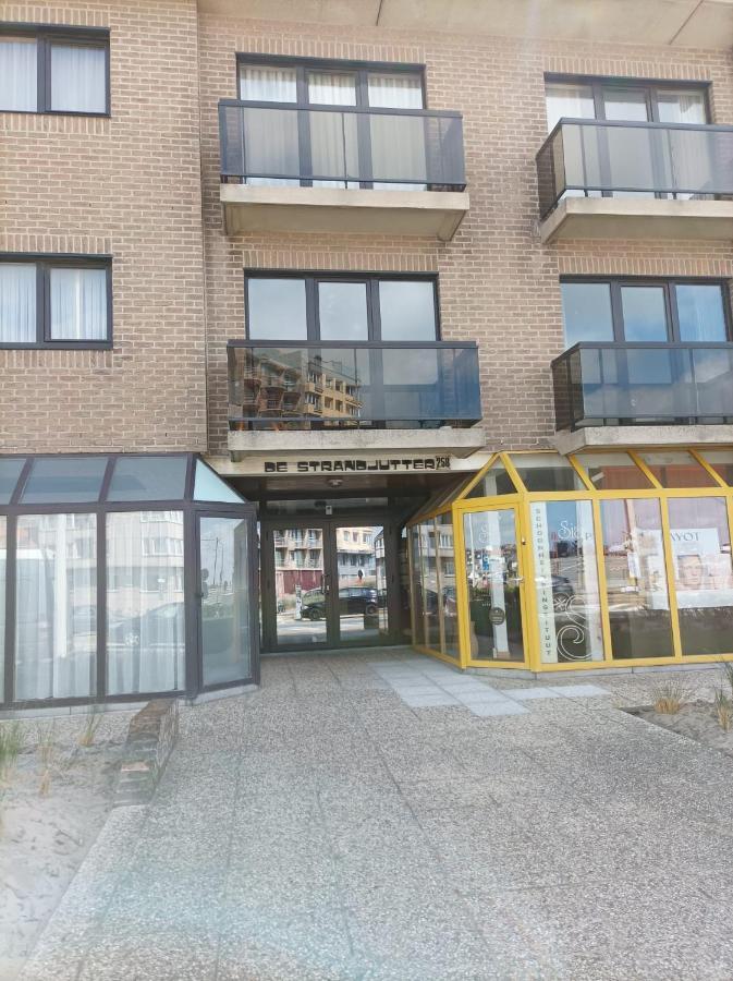 Apartment Frontaal Zeezicht In De Strandjutter *
