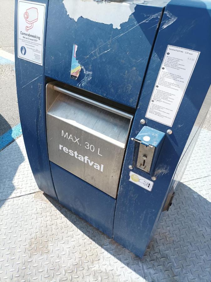 Frontaal Zeezicht In De Strandjutter * Ostend
