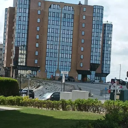 Frontaal Zeezicht In Appartement De Strandjutter Ostende Extérieur photo